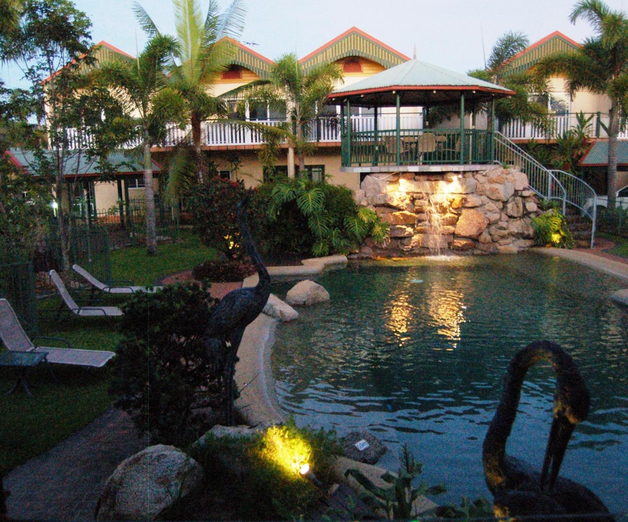 Tinaroo Lake Resort Экстерьер фото